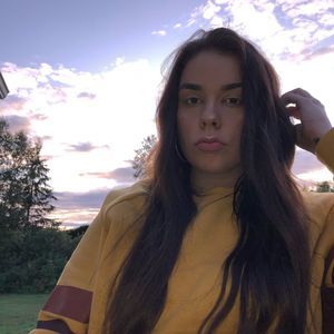 Meet your Posher, Emma